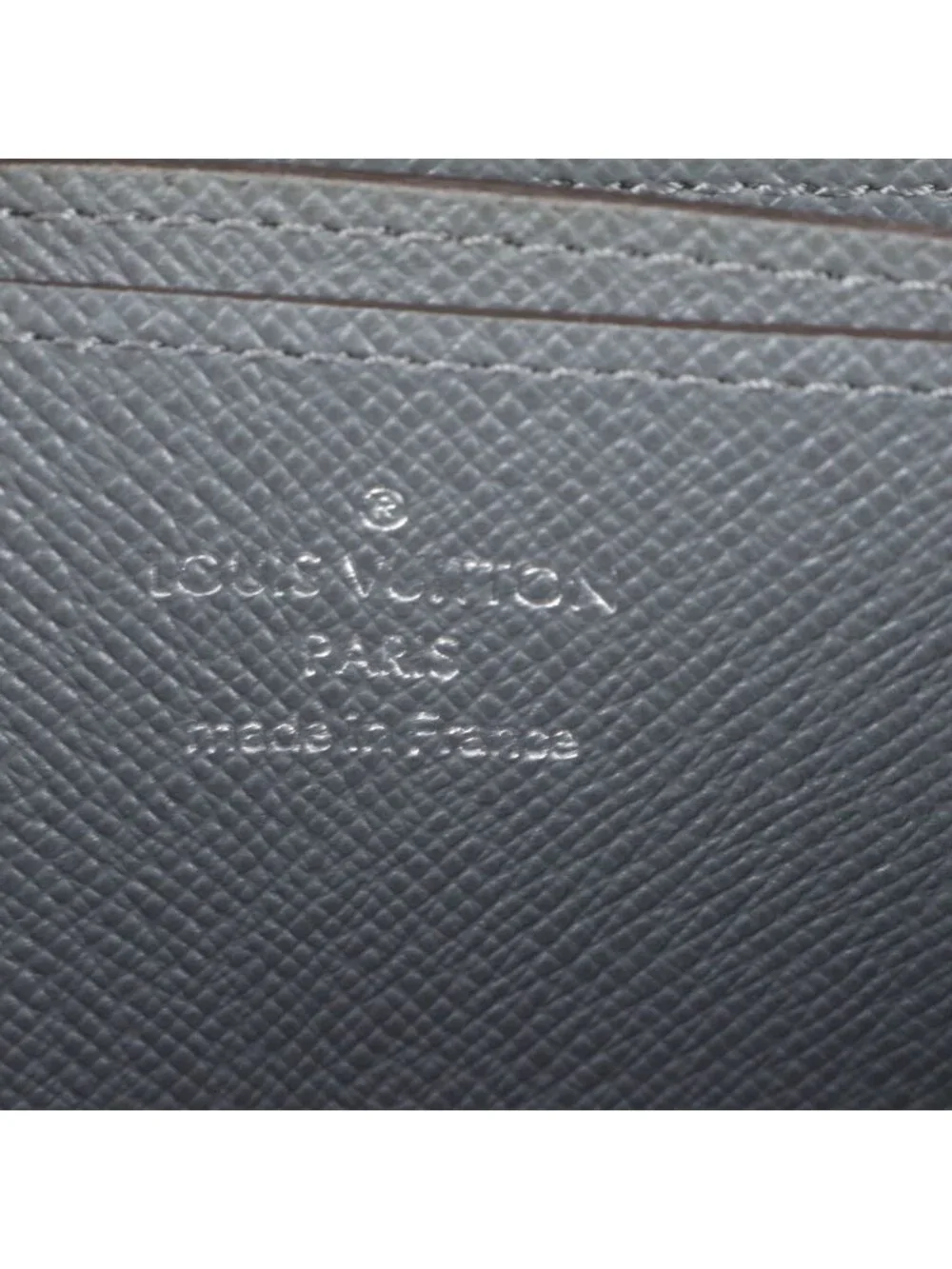 Louis Vuitton Taiga Zippy Coin Purse Leather Wallet